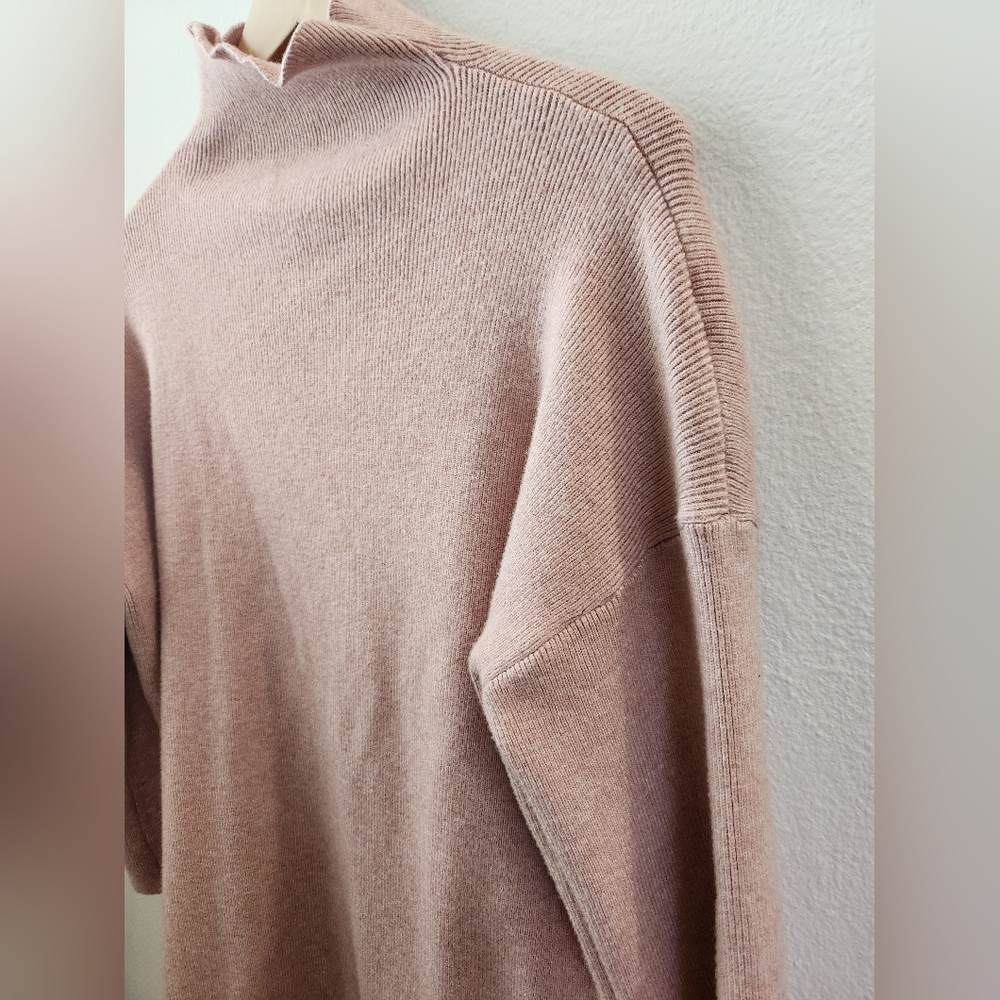 Super Soft Pullover Knit Sweater Ribbed Mock Neck Pink Medium NVERE IGVE PU - Picture 4 of 6